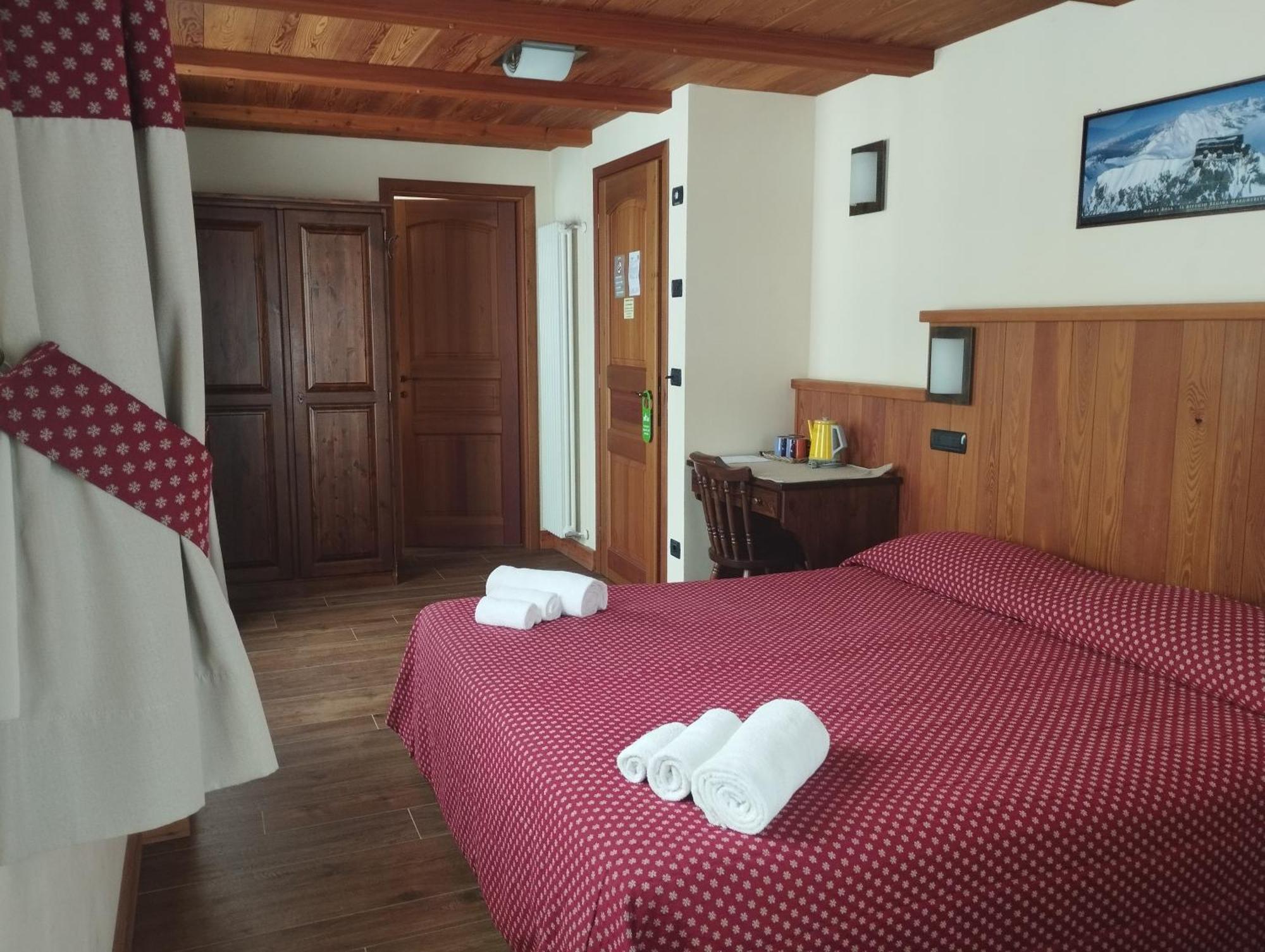 Villa Americana Chambres D'Hotes Champoluc Exterior photo